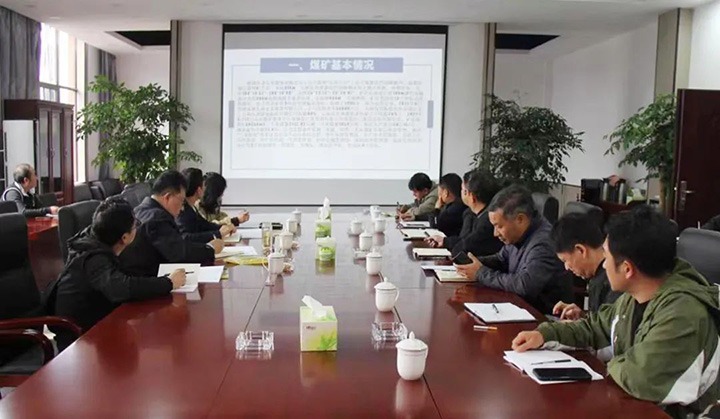 云煤（天博）集团专职外部董事寸延峰一行到金发煤业公司调研